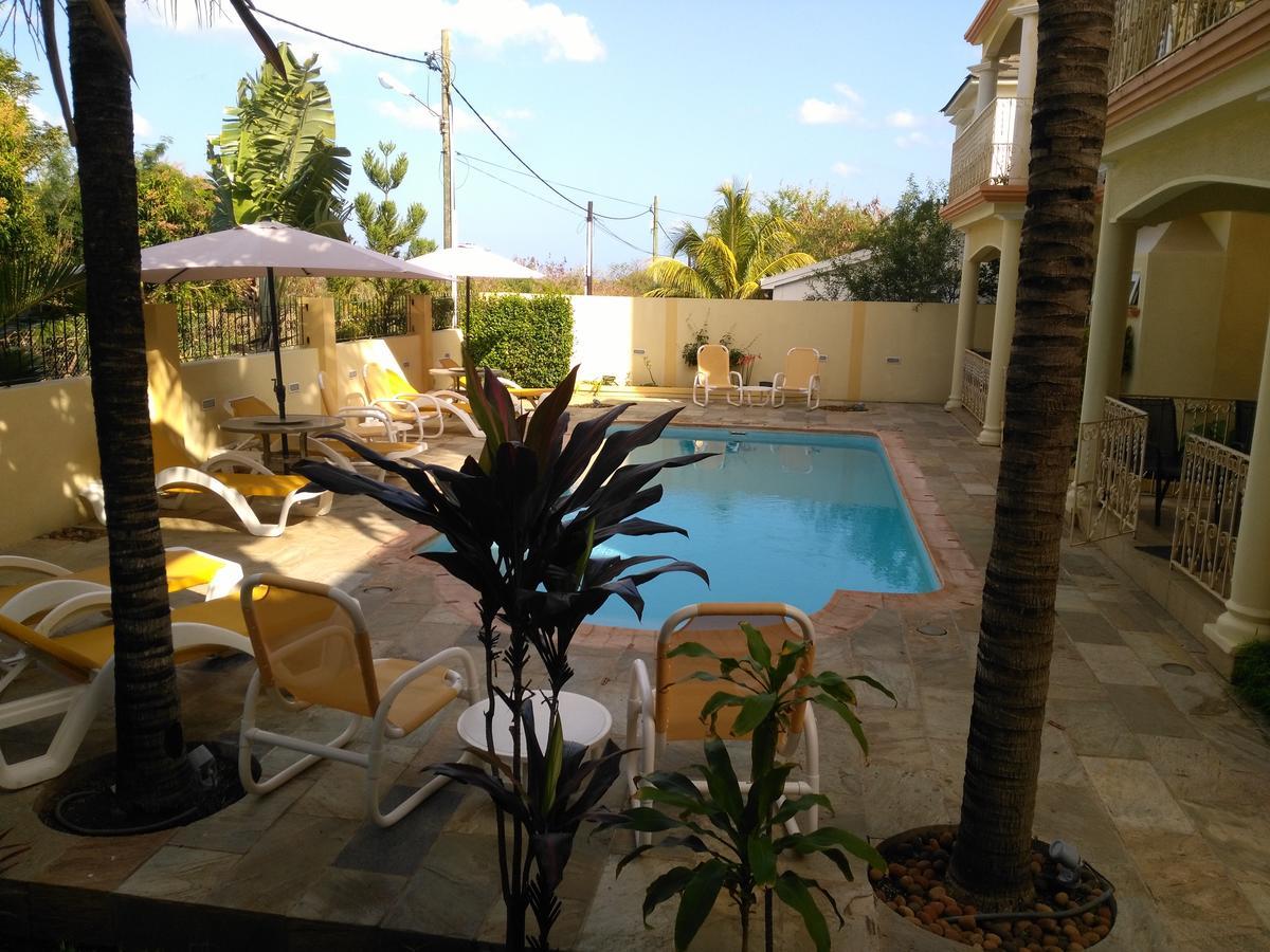 Sweet Escape Villa Flic en Flac Exterior photo
